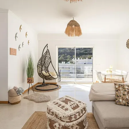 Апартаменты Modern 1br In With Balcony & Parking, By Hopstays Албуфейра