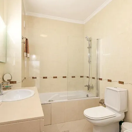 Modern 1br In With Balcony & Parking, By Hopstays Αλμπουφέιρα