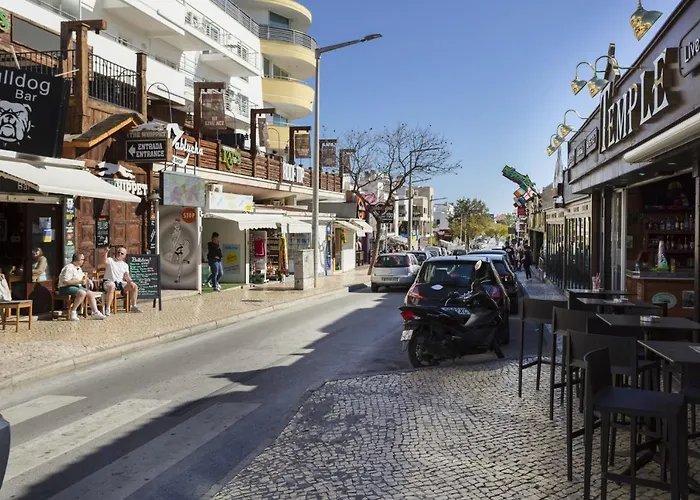 Modern 1br In With Balcony & Parking, By Hopstays