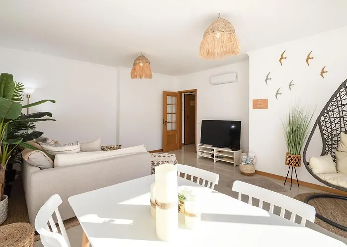 Modern 1br In With Balcony & Parking, By Hopstays * 阿尔布费拉