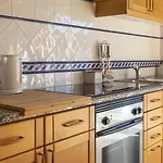 Modern 1br In With Balcony & Parking, By Hopstays *